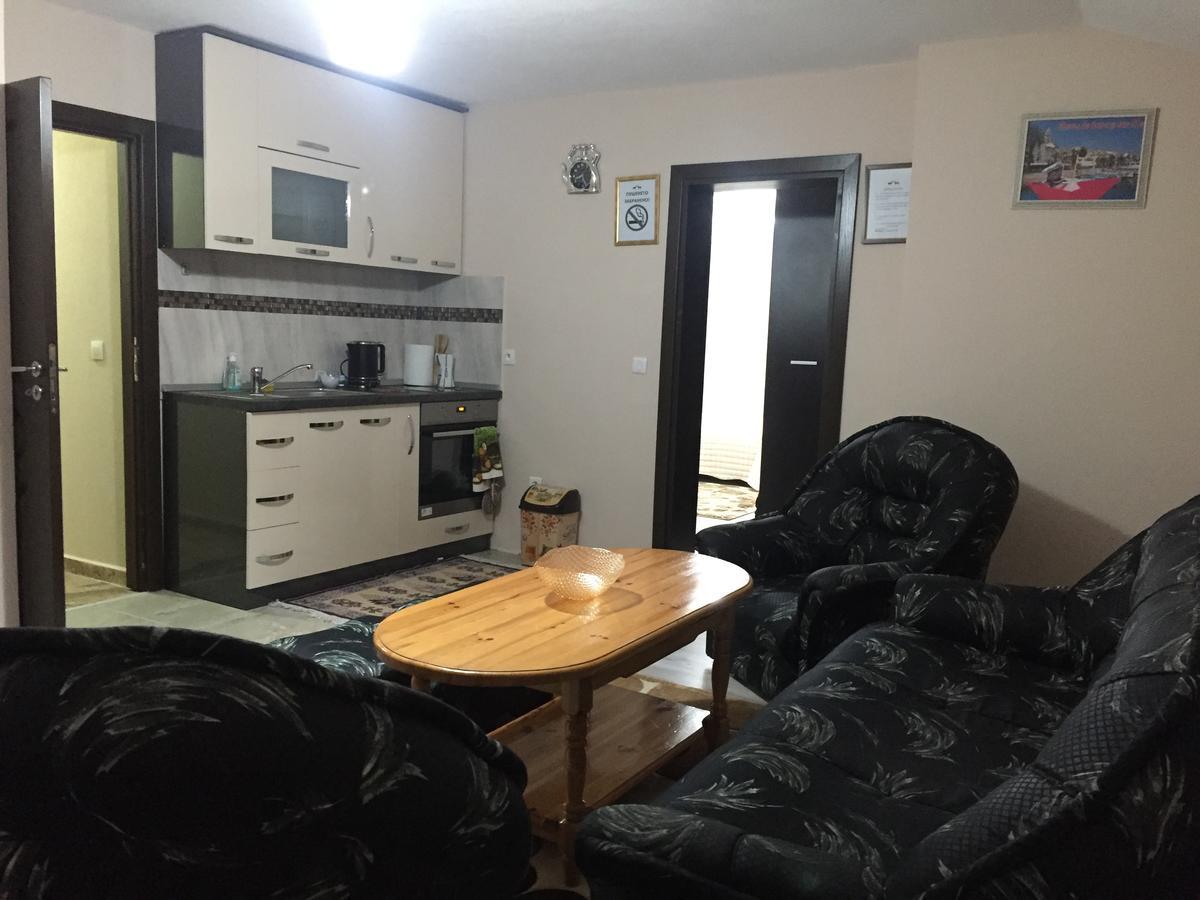Elenite Guesthouse Gotse Delchev Extérieur photo